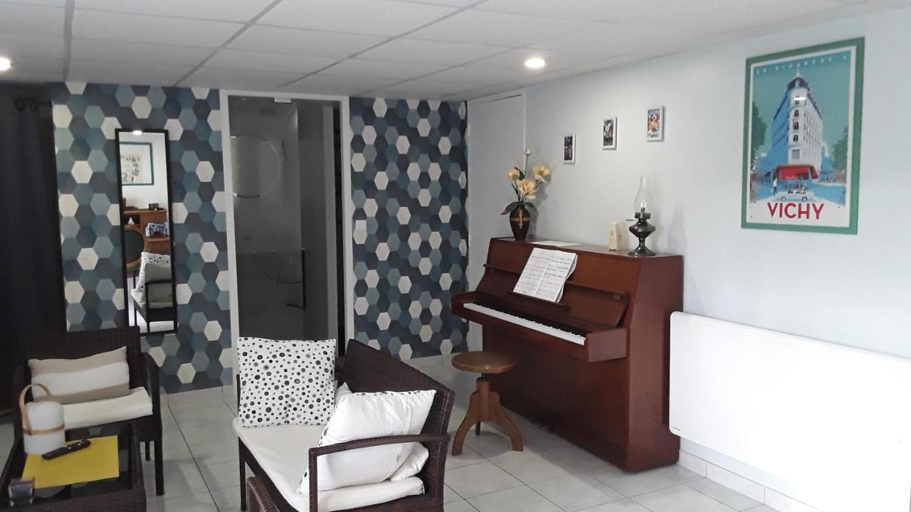 Suite Hauteurs De Vichy Creuzier-le-Vieux Zewnętrze zdjęcie